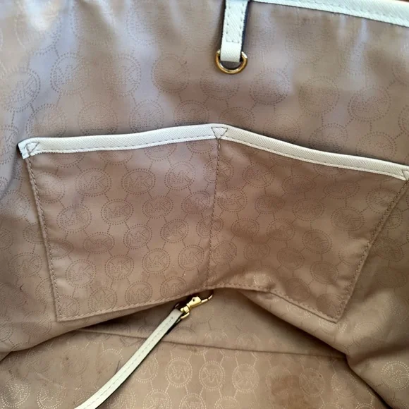 Michael Kors White and Navy Tote Bag - Picture 7 of 8